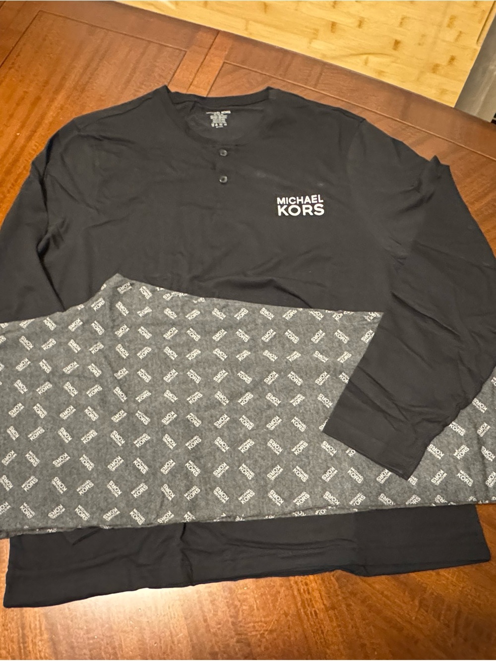Michael Kors Men's Black Long-Sleeve Henley with Logo Lounge Wear